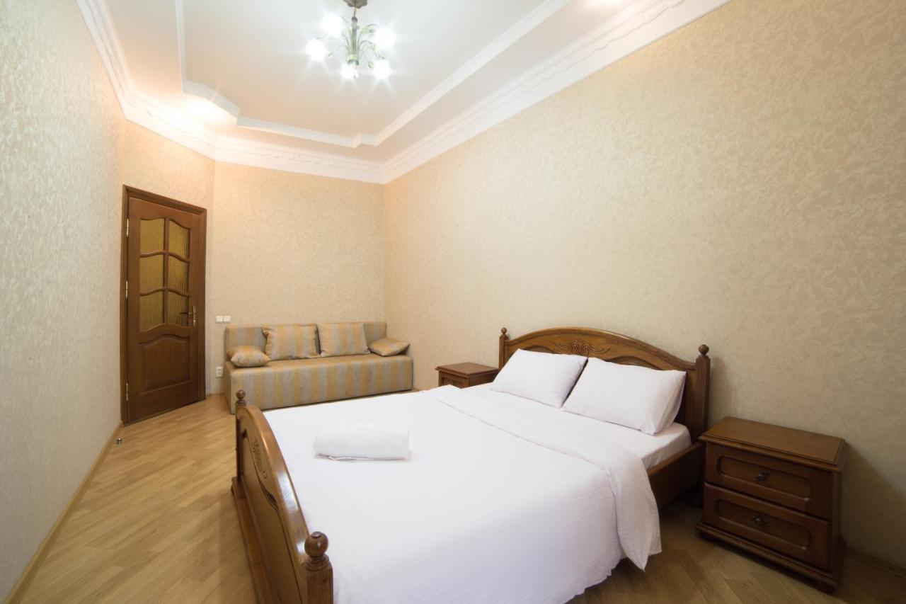 Apartment On Virmenska 3, With 2 Separate Bedrooms Lemberg Exterior foto